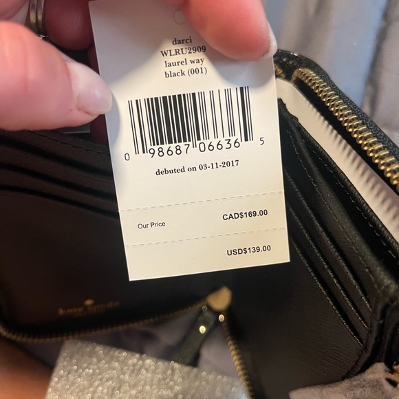 Black Kate Spade Wallet NWT - Picture 3 of 6